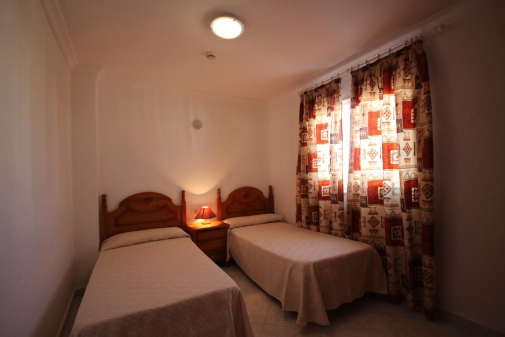Apartamentos Isla Tenerife Sur (Adults Only) Tenerife Island Rum bild