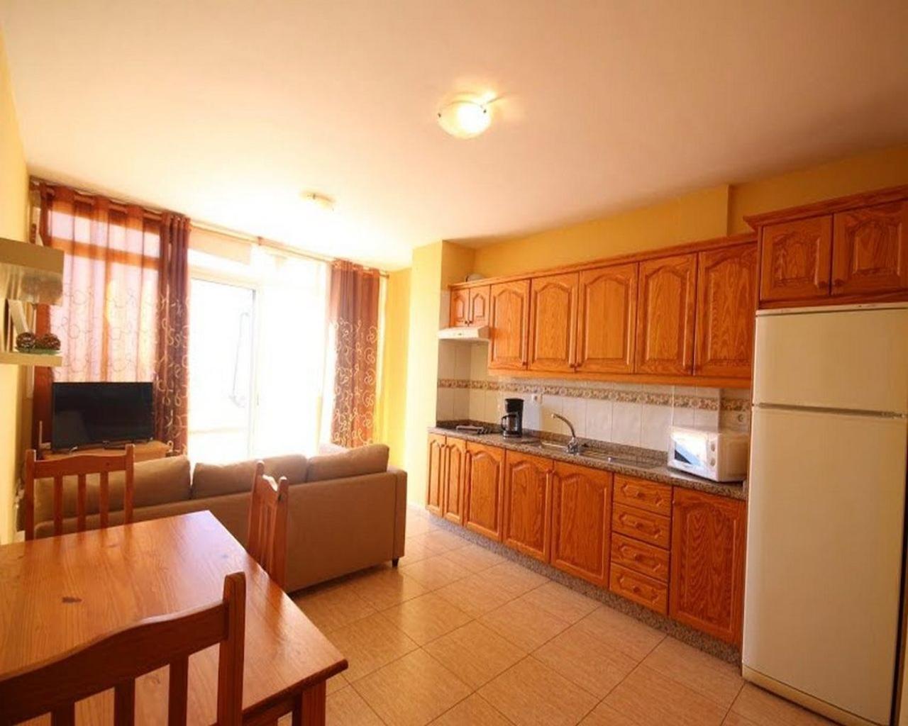 Apartamentos Isla Tenerife Sur (Adults Only) Tenerife Island Rum bild